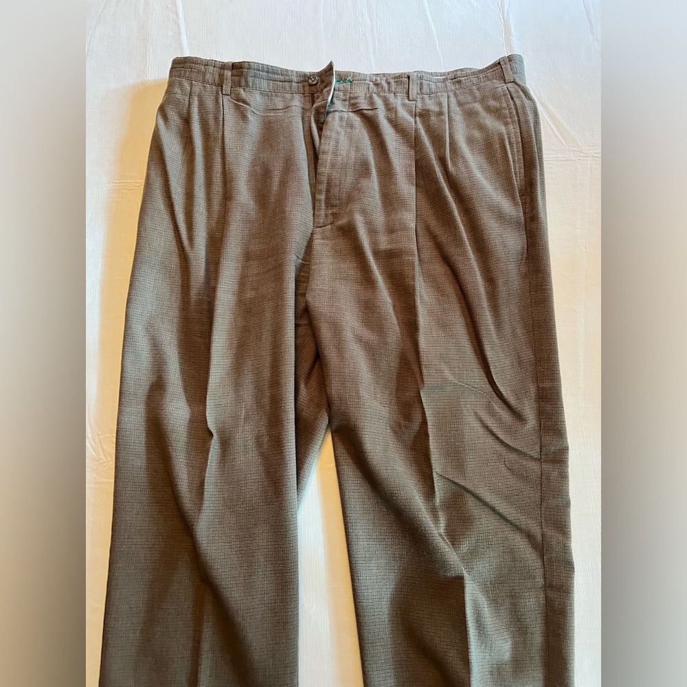 Tommy Hilfiger Men’s Brown Cotton Dress Pants
